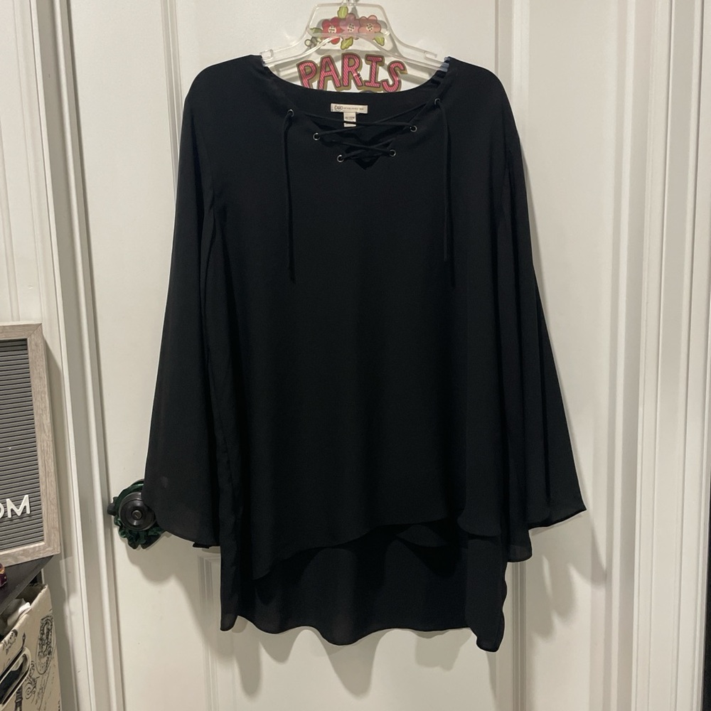 18-20 CATO Black lace-up long sleeve top
